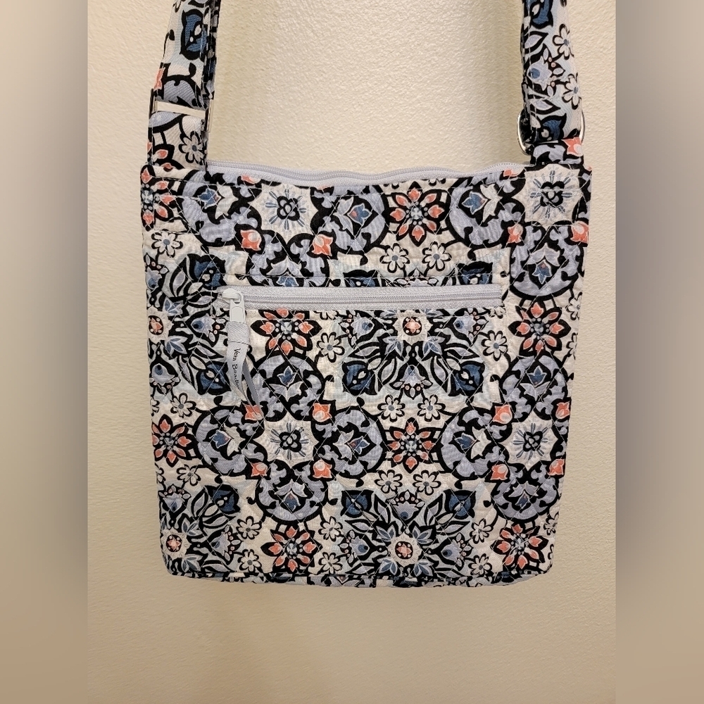 NWT Vera Bradley Hipster Cross Body Bag "Lisbon Medallion" - Picture 5 of 5